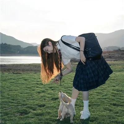 五十岁和渣男离婚后被三个哥哥宠上天